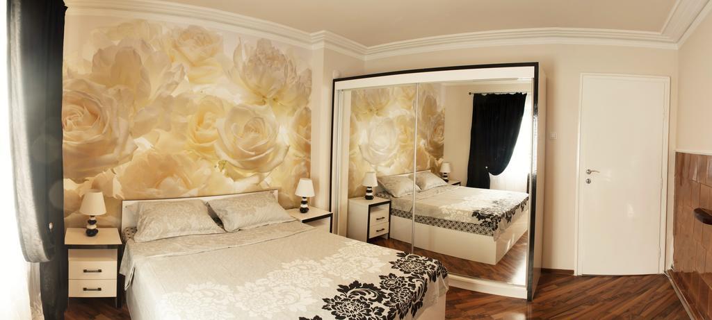 Top Center Stefan Stambolov Warna Exterior foto